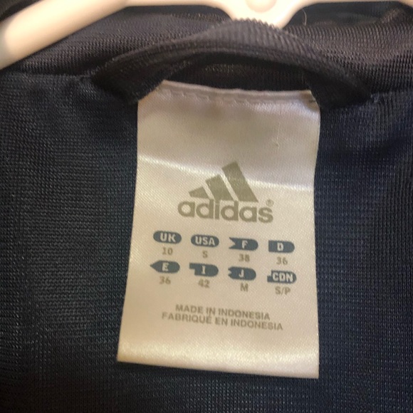 Adidas jacket - Picture 3 of 4